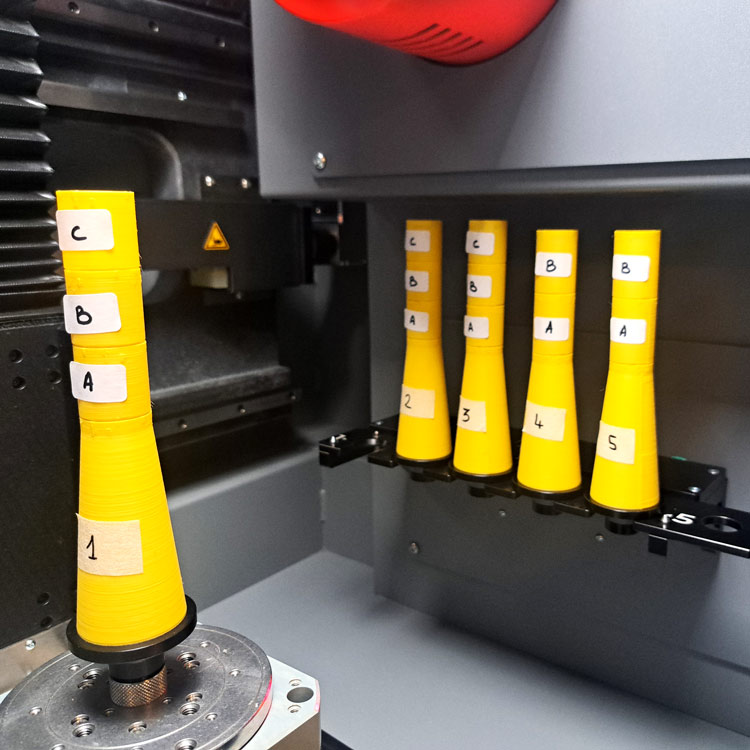 Chargeur d'échantillon | tomographie industrielle automatisée