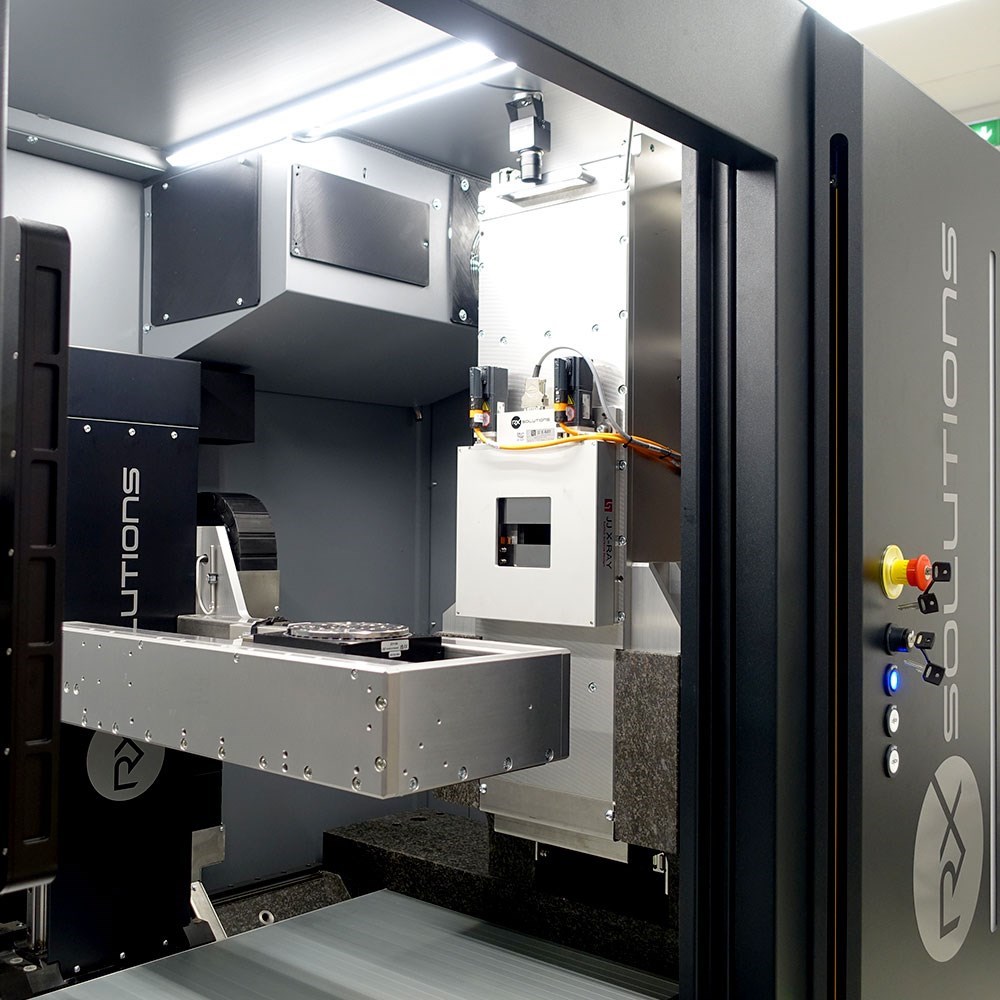 2.9 m² of floor space, total weight under 7 tonnes