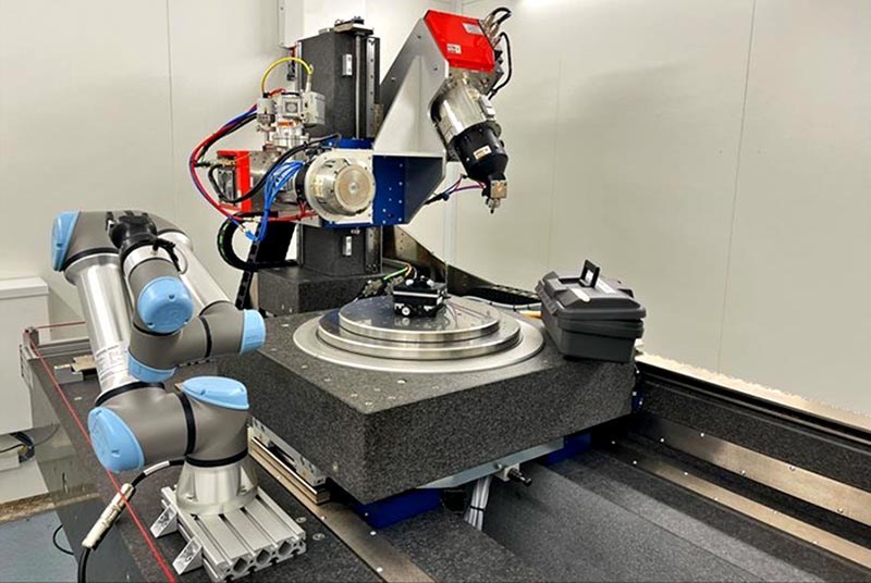 Helmholtz Zentrum Berlin transforme sa recherche avec l'UltraTomActeur cl&eacute; de la recherche internationale sur les batteries, le Helmholtz-Zentrum Berlin s'appuie sur ses tomographes RX Solutions, dont le nouvel UltraTom, pour mener des projets qui int&eacute;ressent aussi bien les industriels que les partenaires scientifiques du monde entierComment HZB acteur cl&eacute; de la recherche sur les batteries utilise la tomographie