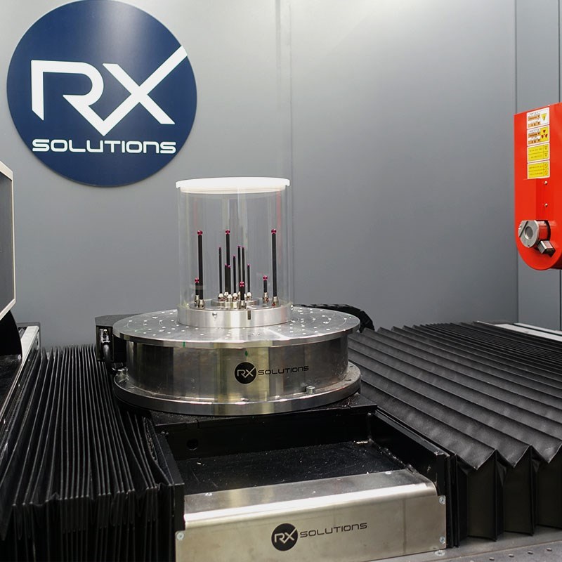 <div><strong>Metrology Series</strong>&nbsp;<br><br><em>Inspectez et mesurez l&rsquo;ensemble de la pi&egrave;ce dans une m&ecirc;me acquisition non destructive.</em>&nbsp;<br><br>Votre tomographe devient un v&eacute;ritable outil de mesure dimensionnelle. En une seule acquisition, vous mesurez les g&eacute;om&eacute;tries internes et externes, les &eacute;paisseurs de paroi ou encore les &eacute;carts entre la pi&egrave;ce r&eacute;elle et son mod&egrave;le CAO.</div>-image